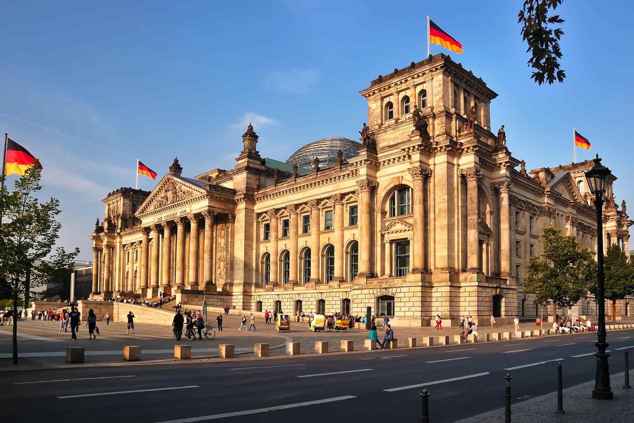 https://gabydieltravel.com/wp-content/uploads/2018/09/destination-berlin-01.jpg