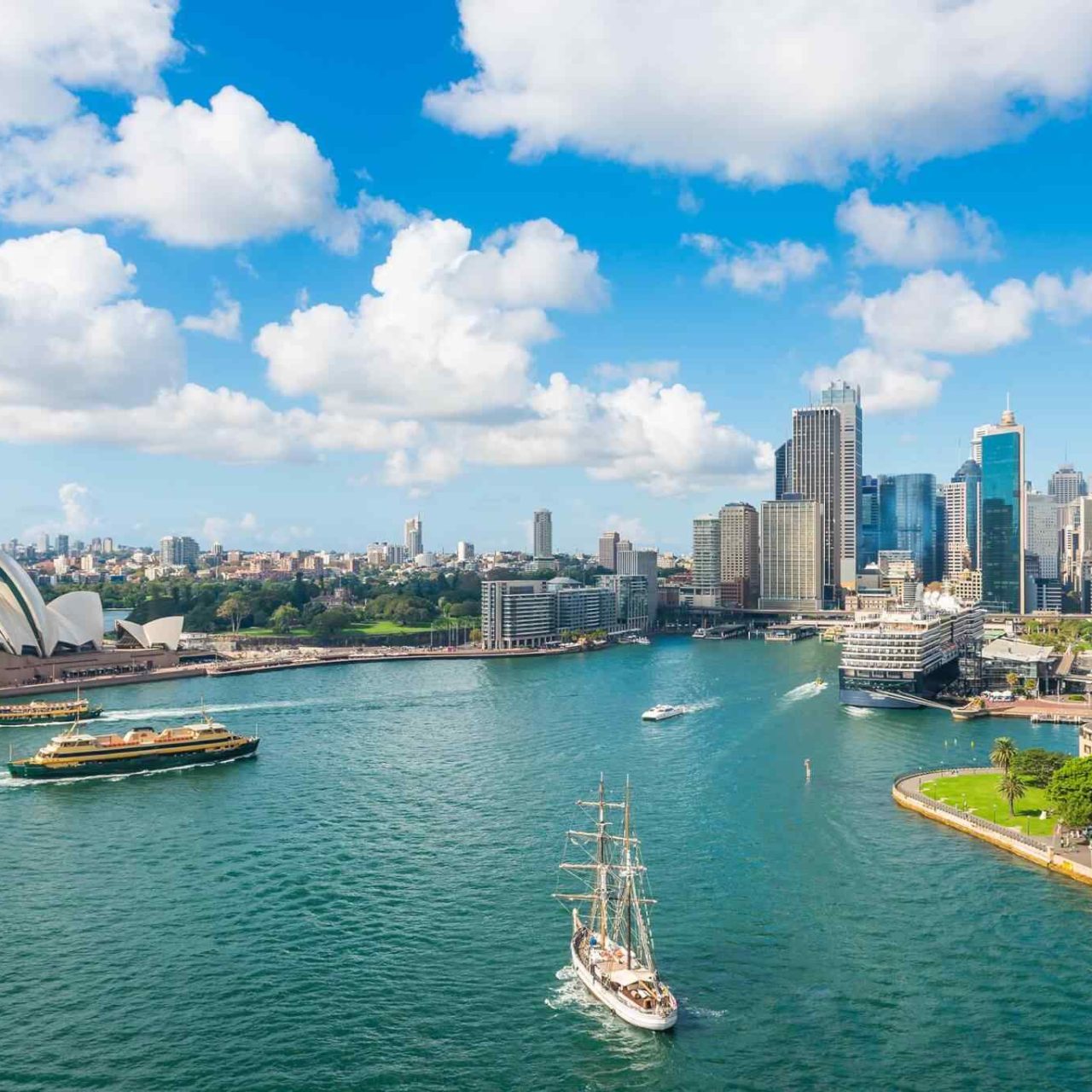 https://gabydieltravel.com/wp-content/uploads/2018/09/destination-sydney-04-1280x1280.jpg